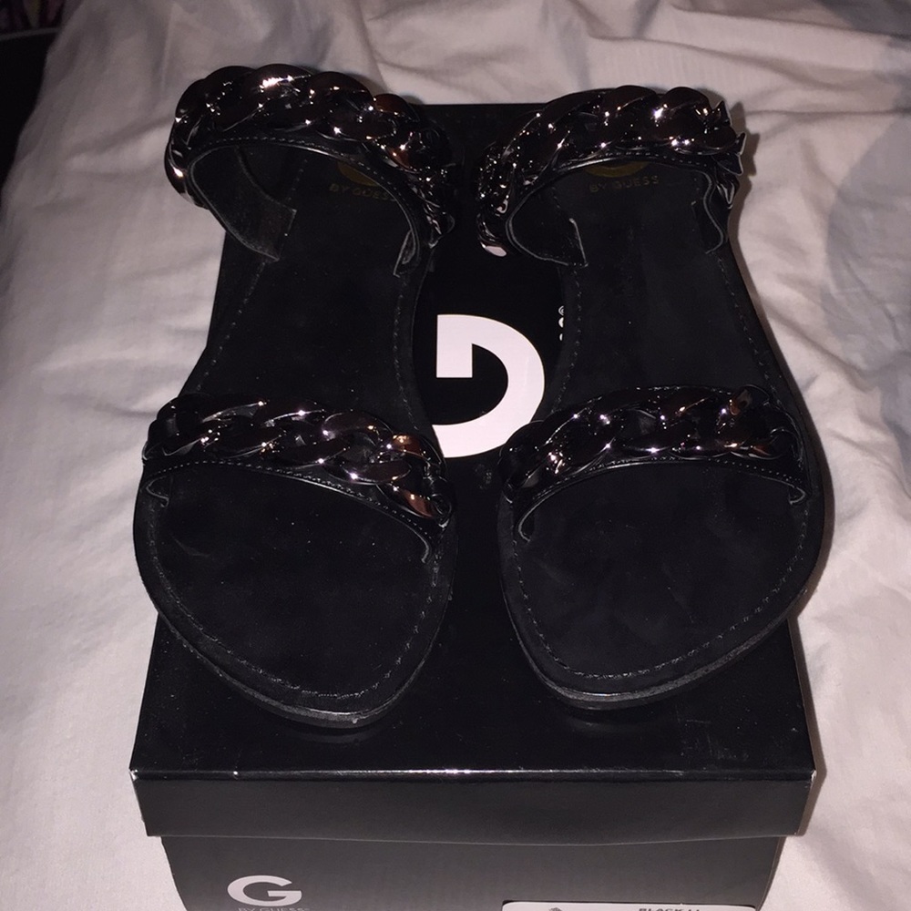 G By Guess Tunez2